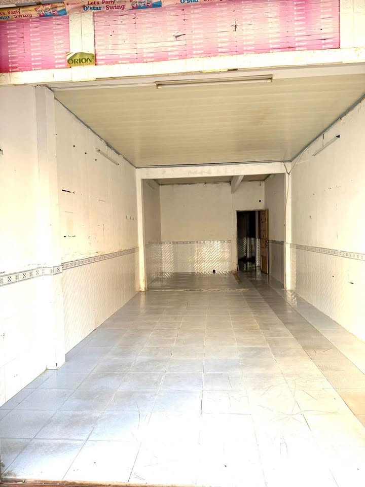 Nhà nguyên căn 1 lầu tại Phường Bình Khánh, 75m² - Gần chợ, tiện lợi cho buôn bán!