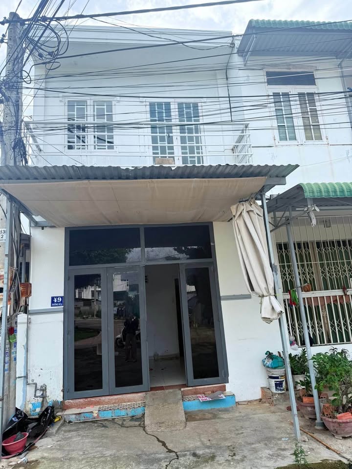 Nhà phố KDC TĐC Hòn Xện, Nha Trang 60m² giá 4.4 tỷ - Đối diện công viên lớn nhất khu vực!