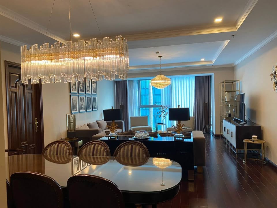 Căn hộ Vinhomes Đồng Khởi Quận 1 154m² giá 3.000 USD - View hồ bơi đẹp