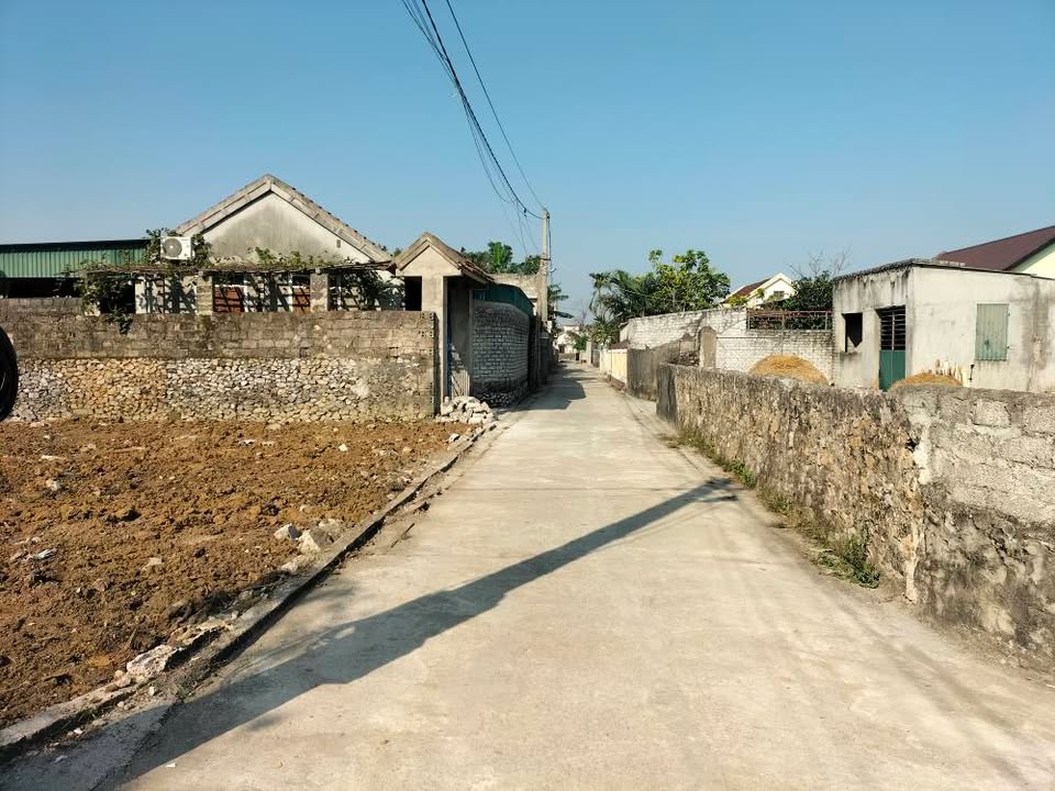 Đất nền xóm 4, xã Minh Châu 167m² giá chỉ 1 tỷ - Lô góc 2 mặt tiền, vị trí đắc địa!