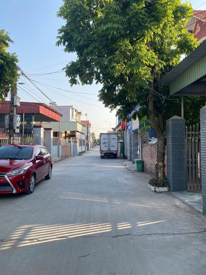 Nhà mặt đường kinh doanh Phường Hoa Động 115m² giá 2 tỷ - Đầu tư sinh lời ngay!