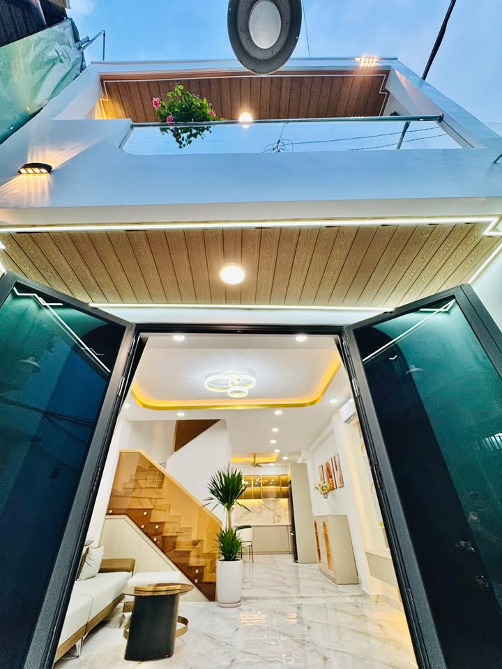 Nhà đẹp quận Bình Thạnh 47m² giá 6.65 tỷ - Full nội thất sang trọng!