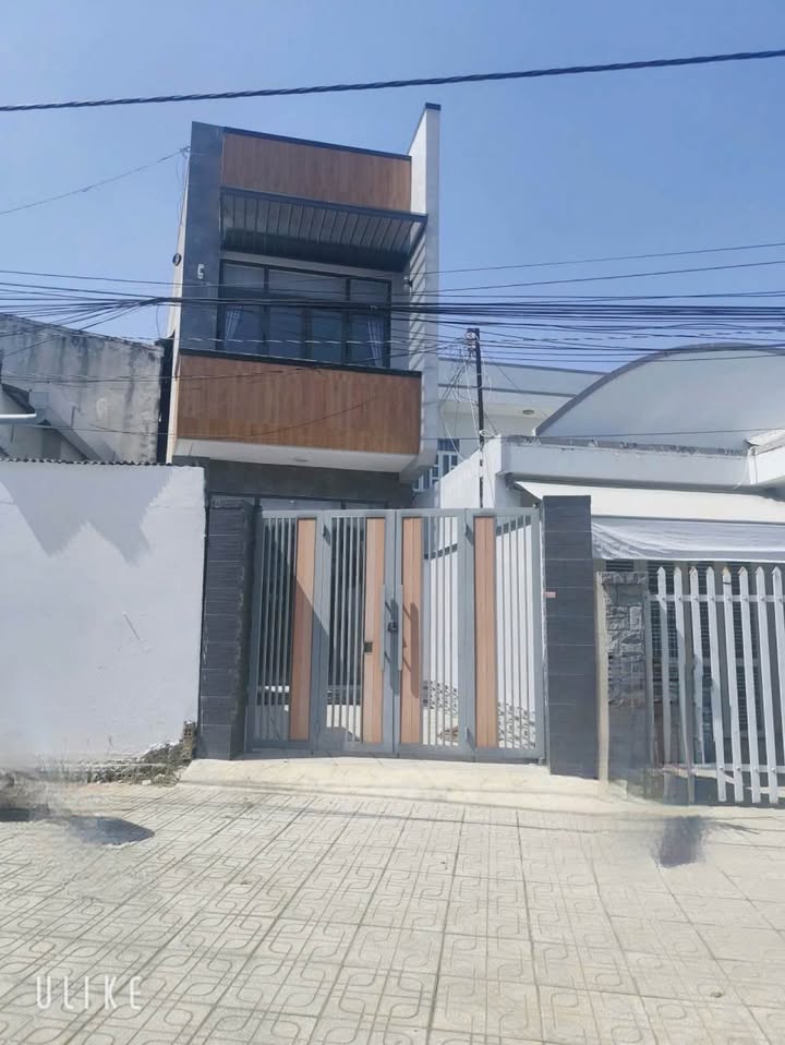 Nhà mặt tiền Nguyễn Văn Bạch, 121m² giá 5.1 tỷ - Sẵn sàng vào ở ngay!