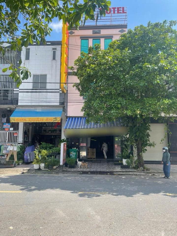 Khách sạn KDC Việt Sing Thuận An 150m² giá 8.7 tỷ - Đầu tư sinh lời hấp dẫn!