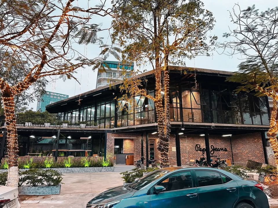 Nhà mặt phố Lý Thường Kiệt - Hoàn Kiếm 500m² giá cho thuê hấp dẫn