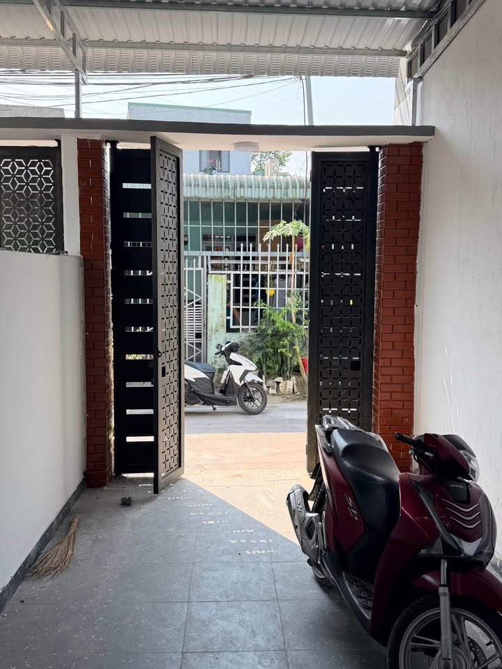 Nhà bán KP2A Long Bình 130m² giá 1.65 tỷ - Chính chủ, sẵn sàng vào ở!