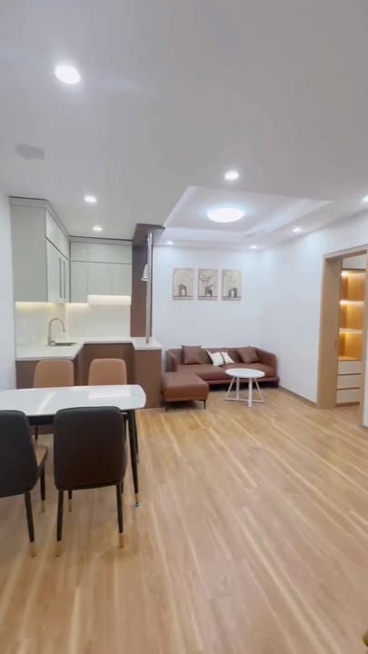 Căn hộ Đền Lừ 1, Tân Mai 70m² giá 4.79 tỷ - Nội thất sang trọng, tiện ích đầy đủ!