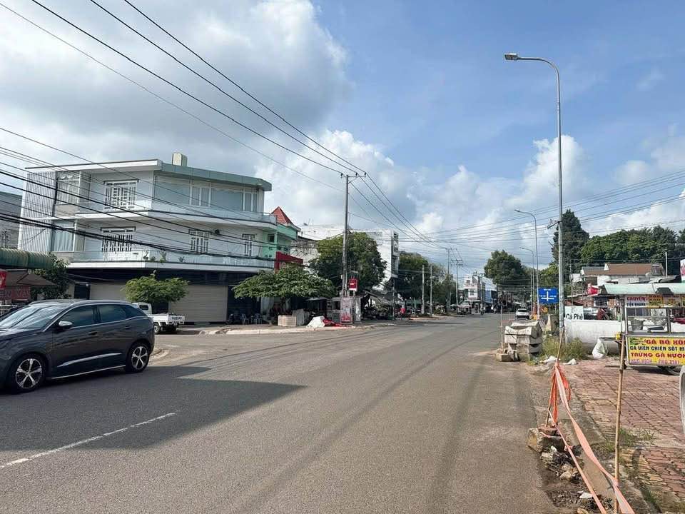 Bán nhà mặt tiền Hương Lộ 2, Bà Rịa 180m² giá 6 tỷ - Kinh doanh thuận lợi!