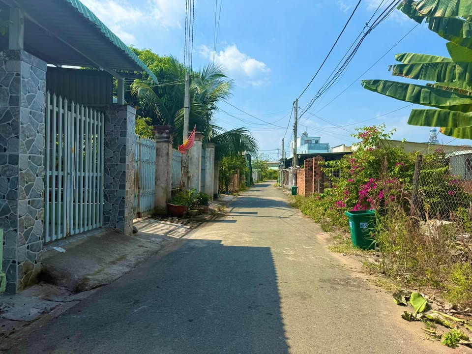 Đất thổ cư Thị Trấn Phước Bửu 130m² giá 1.5 tỷ - Vị trí đẹp gần biển Hồ Tràm!