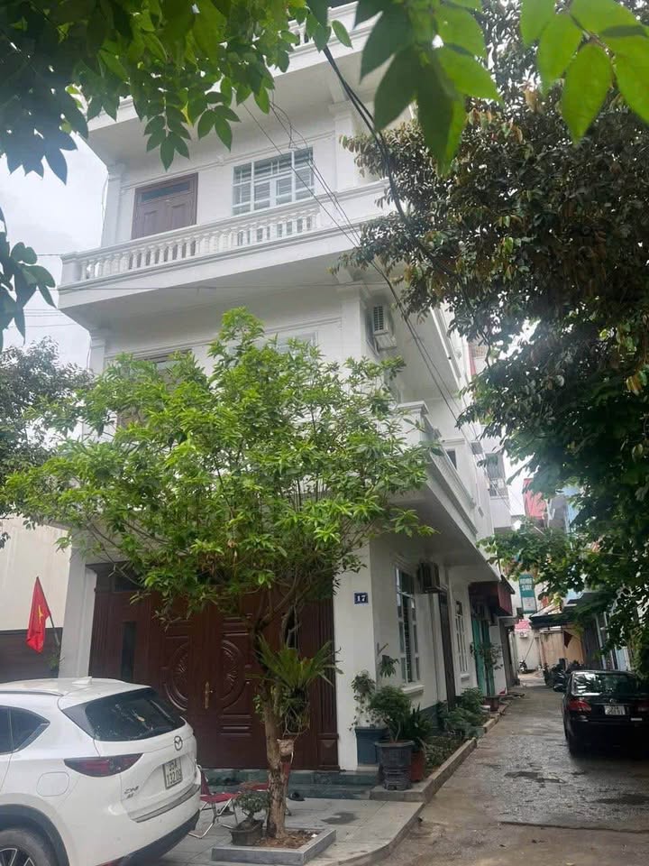 Nhà 3 tầng Ngô Gia Tự, 105m² giá 7 tỷ - Vị trí trung tâm, thuận tiện sinh hoạt!