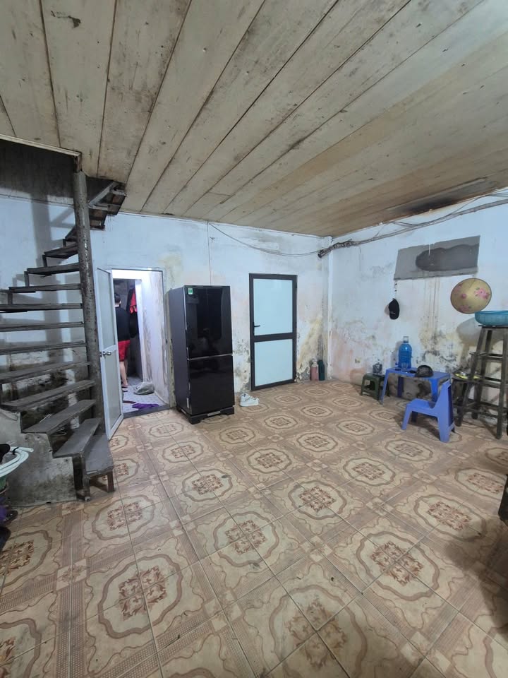 Nhà phố Phan Đình Giáp, Thanh Xuân 40m² giá 7 tỷ - Vị trí đắc địa, sẵn sàng giao dịch!