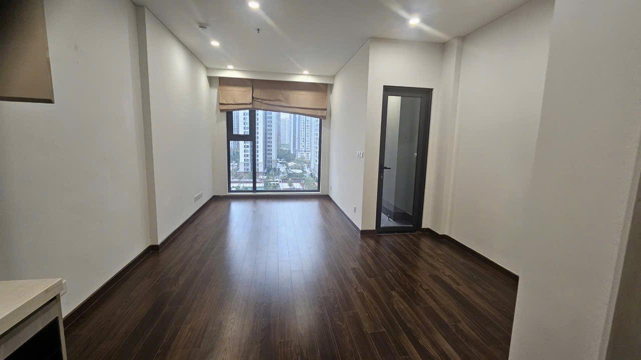 Studio Tòa C Vinhomes Smart City 29,79m² giá 8,5 triệu - Nhận nhà ngay lập tức!
