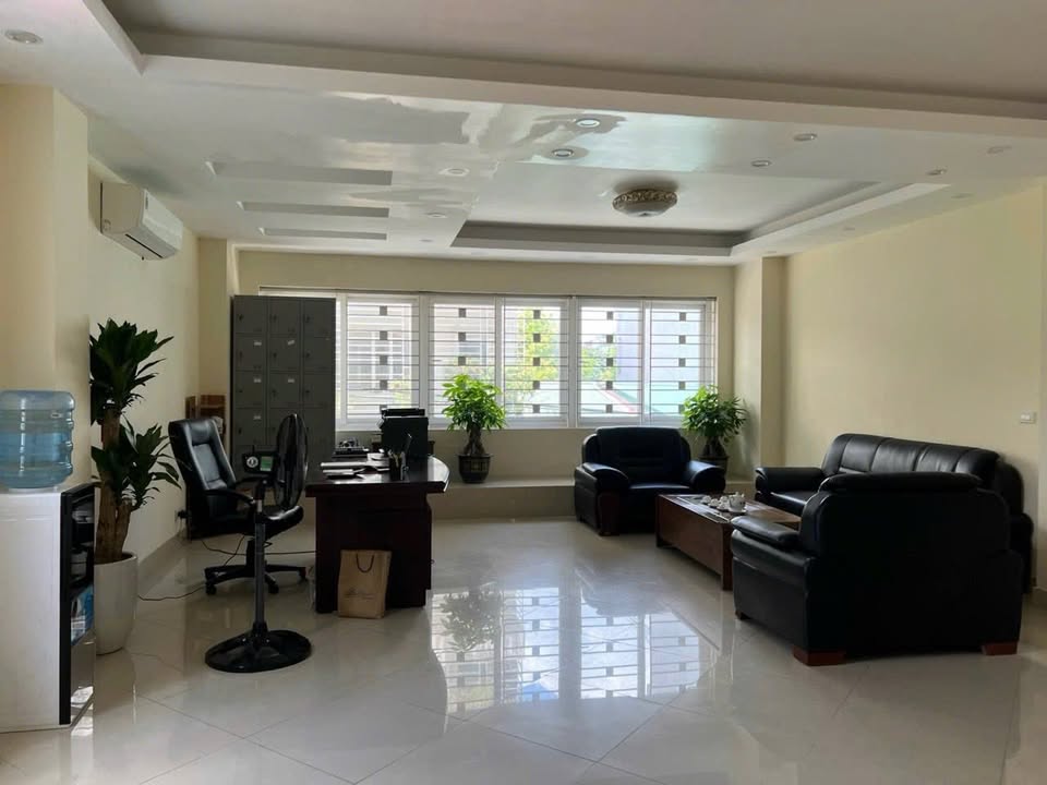 Nhà nguyên căn Vũ Đức Thận 70m² giá 17 triệu - Ô tô vào tận nơi!