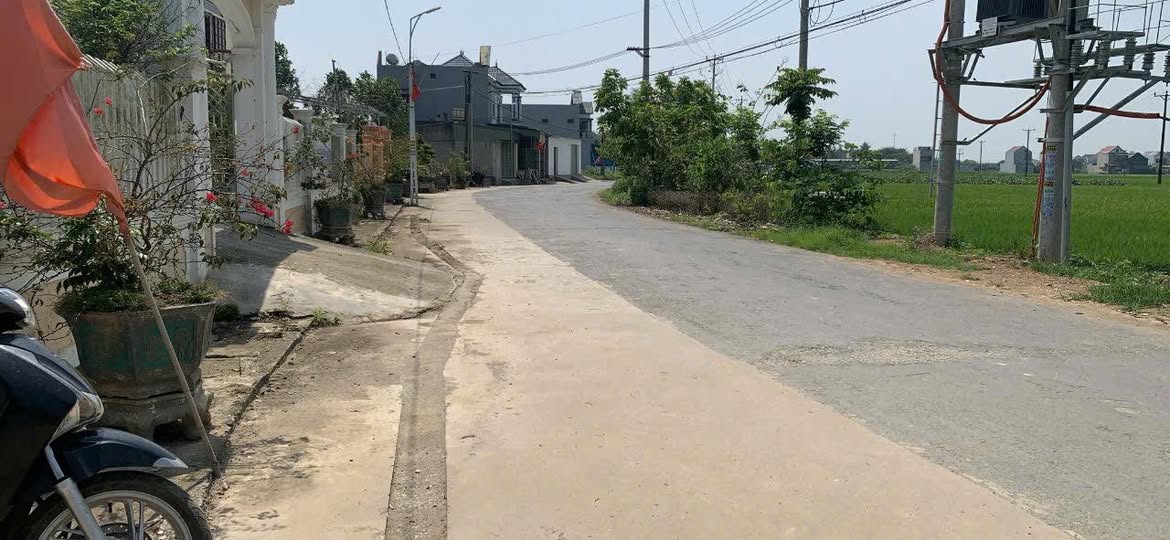 Đất nền Phường Lam Sơn, Thị xã Bỉm Sơn 200m² giá 700 triệu - Sổ đỏ chính chủ, vị trí đẹp!