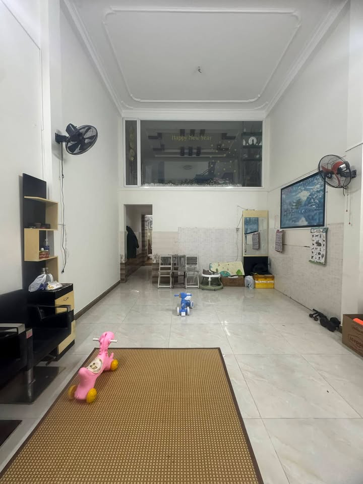 Nhà cho thuê 3 tầng mặt tiền Mỹ Đa Đông 8, Mỹ An, Ngũ Hành Sơn - Full nội thất chỉ 20 triệu