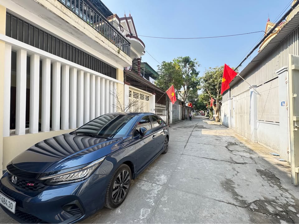 Nhà 2 tầng Kim Đồng, TP Vinh 110m² giá 6 tỷ - Khu công nhân viên chức sầm uất!