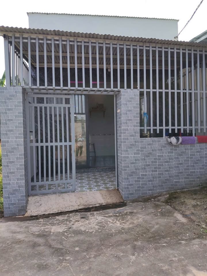 Nhà cấp 4 Tổ 12 Phước Tân 85m² giá 1.39 tỷ - Đường thông, gần chợ!