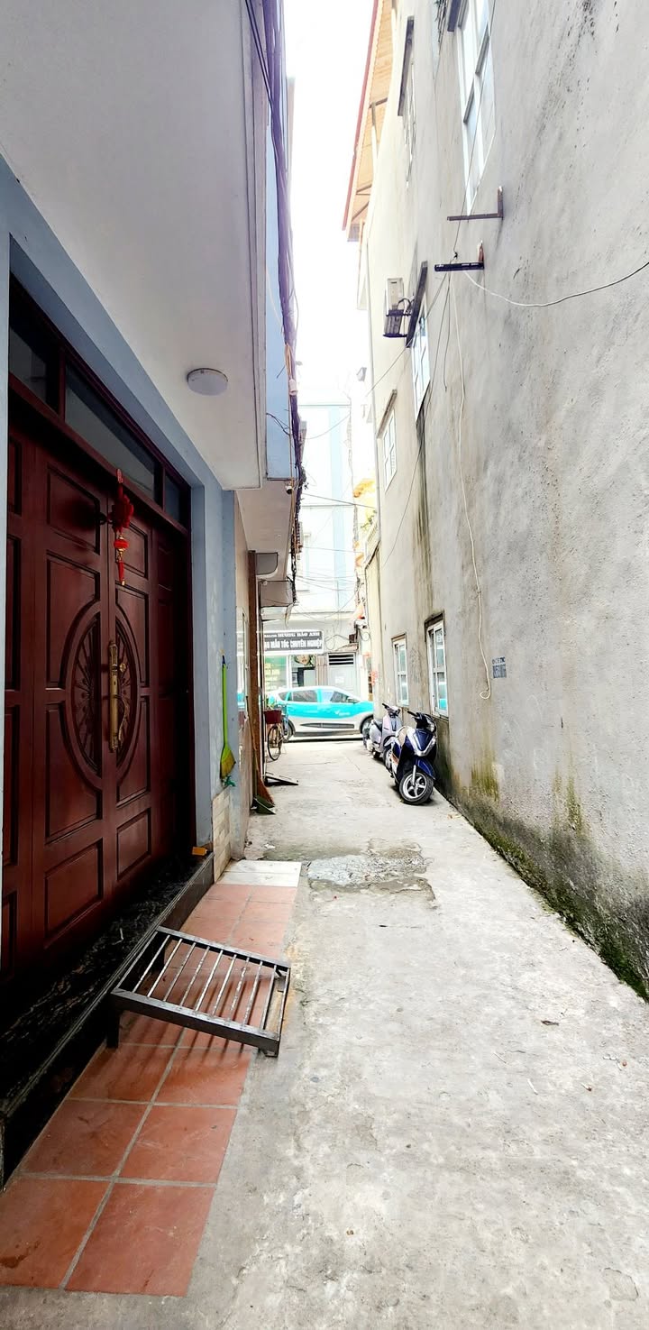 Nhà riêng Đông Ngạc, Bắc Từ Liêm 39m² giá 5 tỷ - Thiết kế hiện đại, 3 mặt thoáng