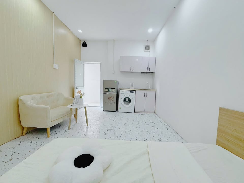 Studio cho thuê Phạm Văn Đồng 1 phòng 4.2 triệu - Full nội thất sang trọng