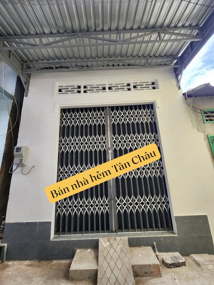 Nhà hẻm Nguyễn Huệ, Tân Châu 35m² giá 600 triệu - Sẵn sàng vào ở ngay!