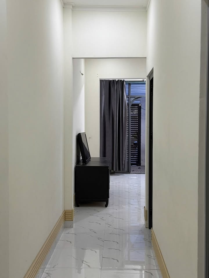 Nhà nguyên căn KDC Văn Thánh 3 Phan Thiết 100m² giá 6 triệu - Ô tô đậu trước nhà!