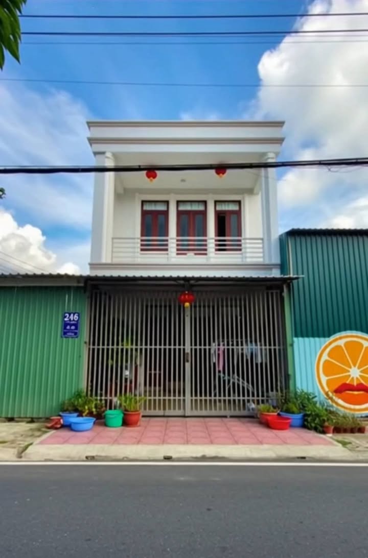 Nhà 2 tầng Bảo Lộc 300m² giá 6.3 tỷ - Vị trí trung tâm, tiện ích đầy đủ!