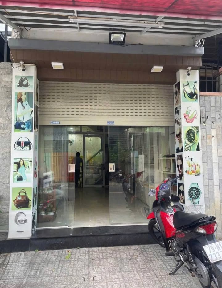 Nhà nguyên căn 3 tầng Bàn Cờ, Phước Tân 15 triệu/tháng - Thiết kế đẹp, đầy đủ tiện nghi!