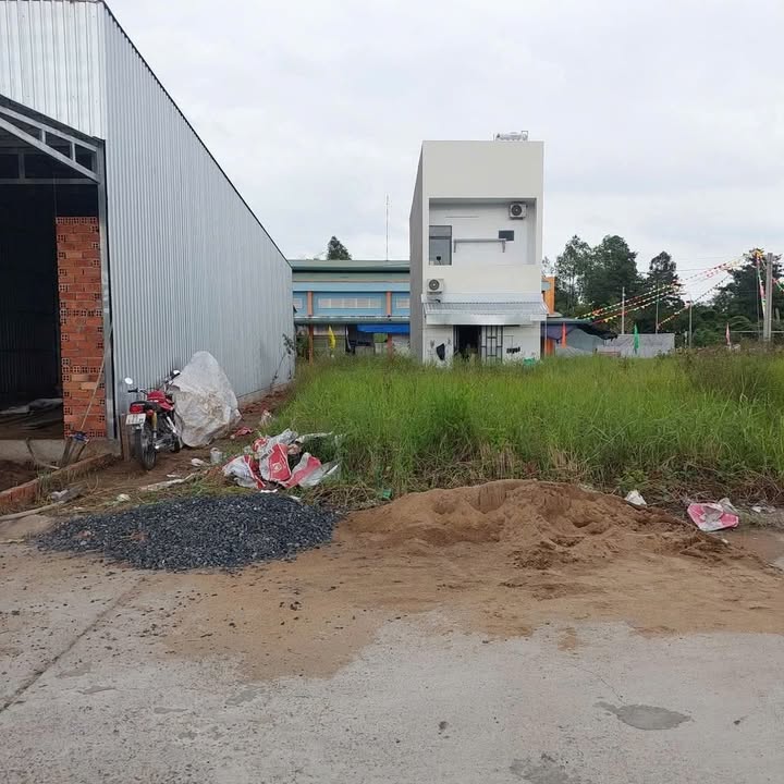 Đất nền chợ Hòa Thành, Lai Vung 72m² giá 1.3 tỷ - Kinh doanh thuận lợi!