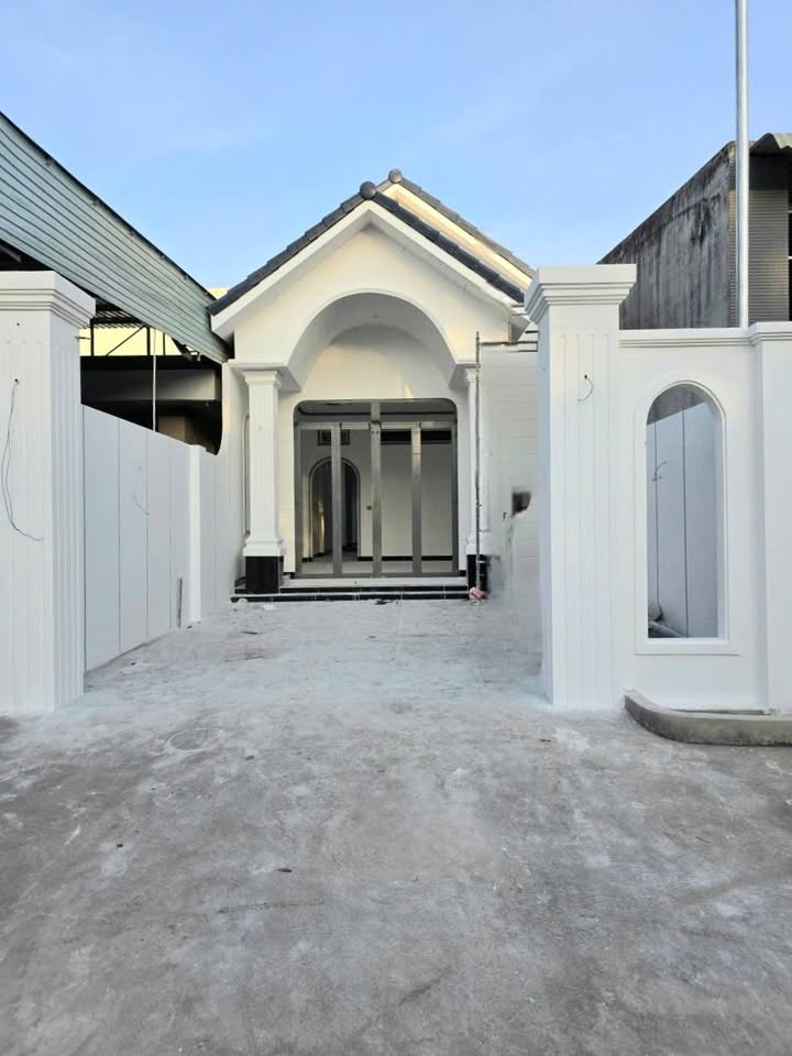 Nhà mặt tiền đường nhựa 10m, 150m², giá thỏa thuận - Kinh doanh đắc địa tại phường Hiệp Ninh