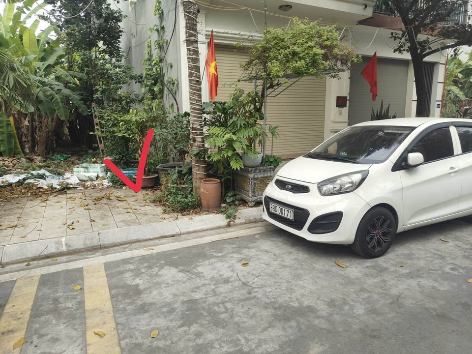 Đất đẹp chính chủ 105m² tại Khu Dân Cư Tỉnh Uỷ Vĩnh Yên - Giá chỉ 3.6 tỷ!