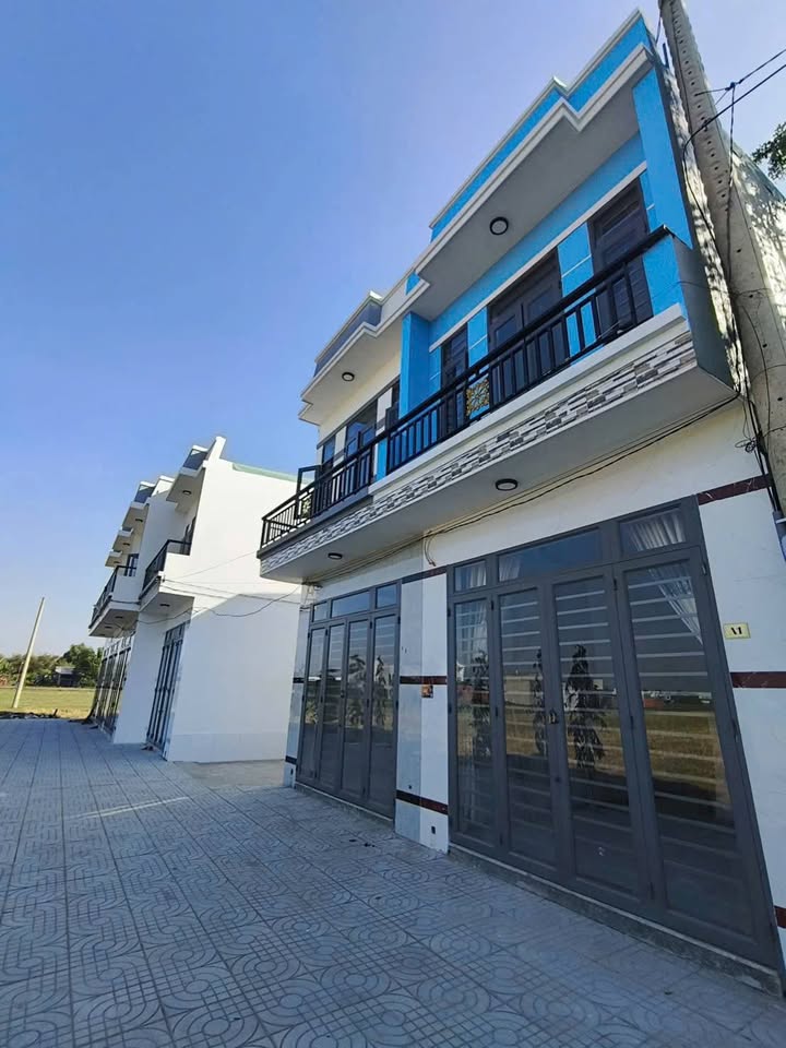 Nhà riêng 2 tầng Đồng Gò, Đức Hòa 36m² giá 760 triệu - Ô tô tới nhà!