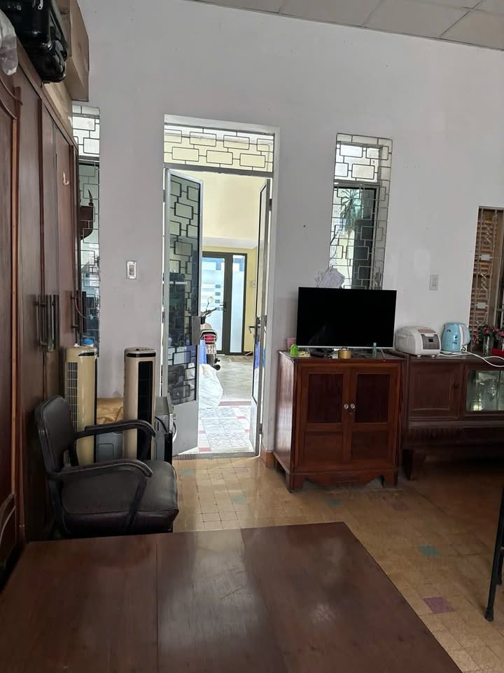 Bán nhà mặt tiền đường Nguyễn Trường Tộ Nha Trang 120m² giá 14.5 tỷ - Đầu tư sinh lời ngay!