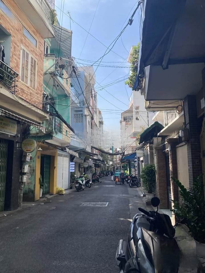 Cho thuê nhà hẻm 6m Lê Văn Sỹ 80m² giá 13.5 triệu - Phù hợp cho gia đình và kinh doanh