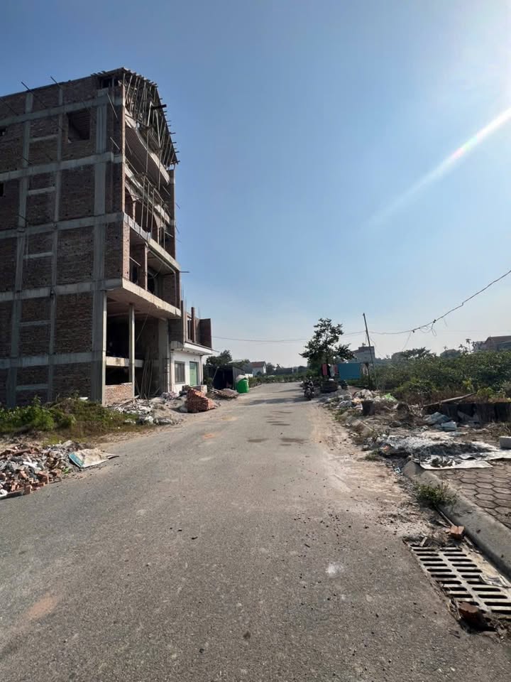 Đất Quán Trạch, Văn Giang, Hưng Yên 75m² giá 3.35 tỷ - Tiềm năng tăng giá cao!
