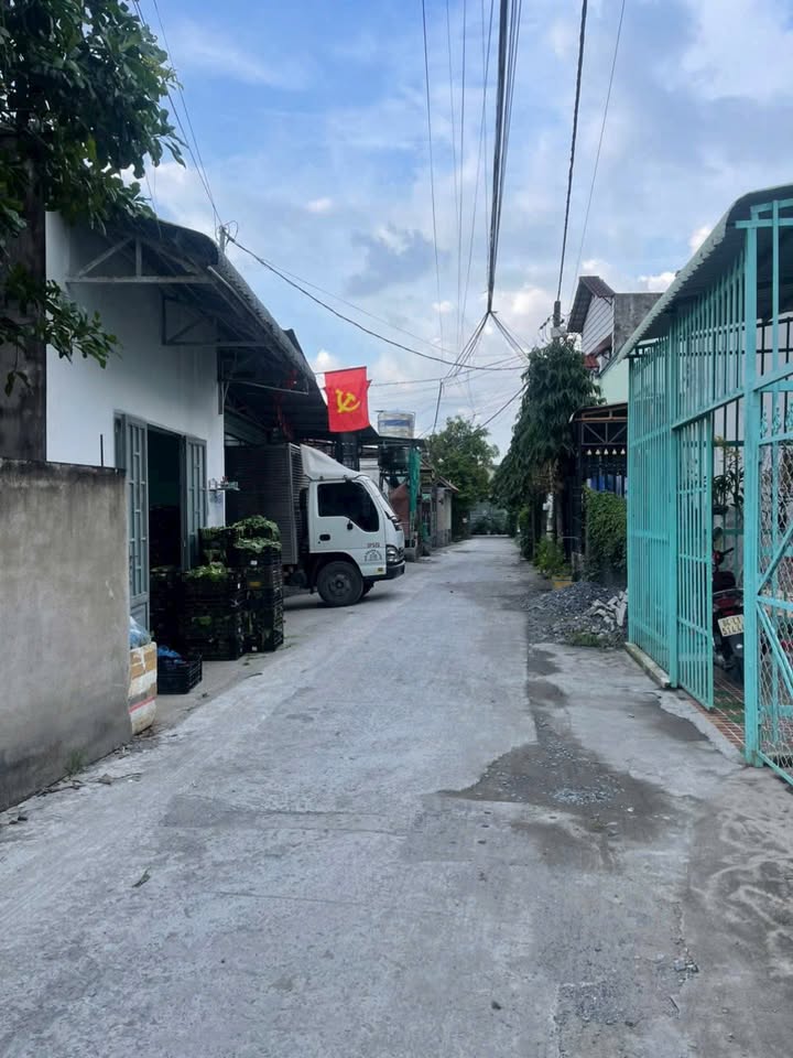 Nhà cấp 4 hẻm xe hơi Tân Quý Tây, Bình Chánh 130m² giá 3.2 tỷ - Sổ hồng riêng