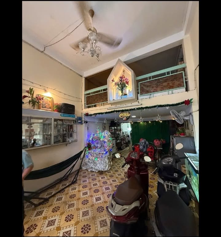 Nhà chính chủ Nguyễn Cư Trinh Q1 41m² giá 6.39 tỷ - Tiện xây mới hoặc cải tạo!