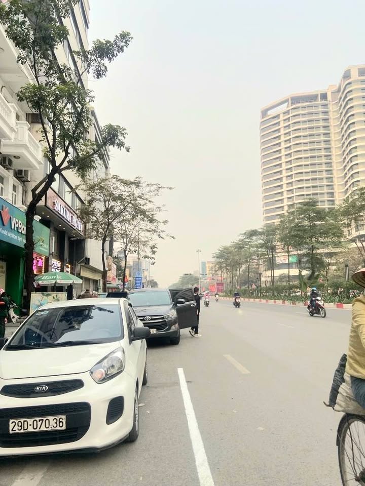 Nhà Phố Cao Cấp Liễu Giai 60m² giá 29 tỷ - Dòng tiền ổn định!