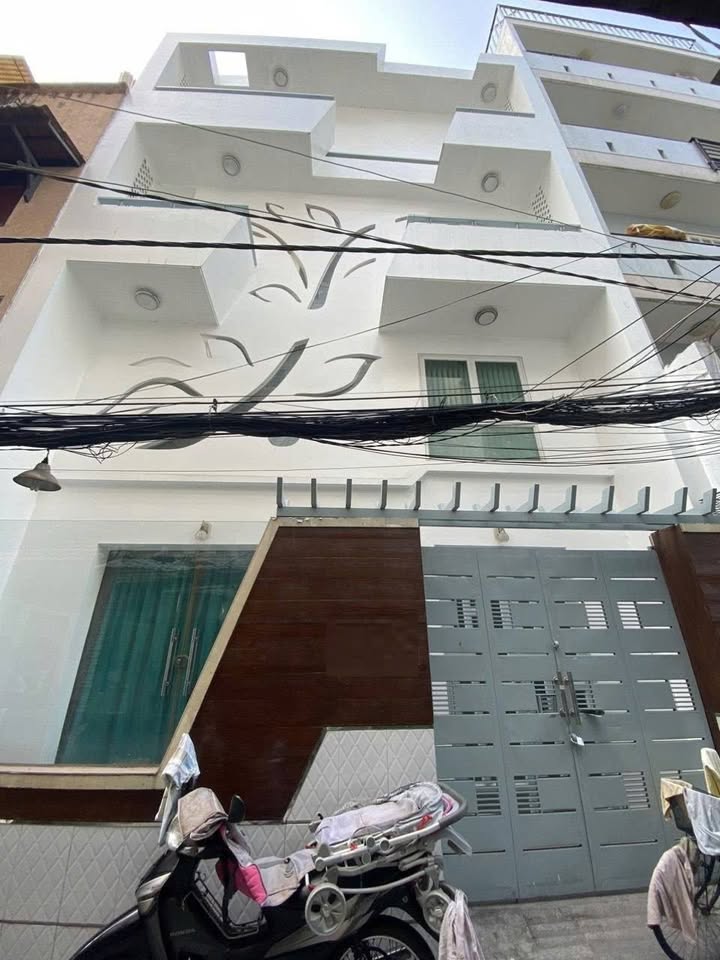 Nhà phố 3 Tháng 2, Q10, 35m² giá 8 tỷ - Nhà mới, sẵn sàng ở ngay!