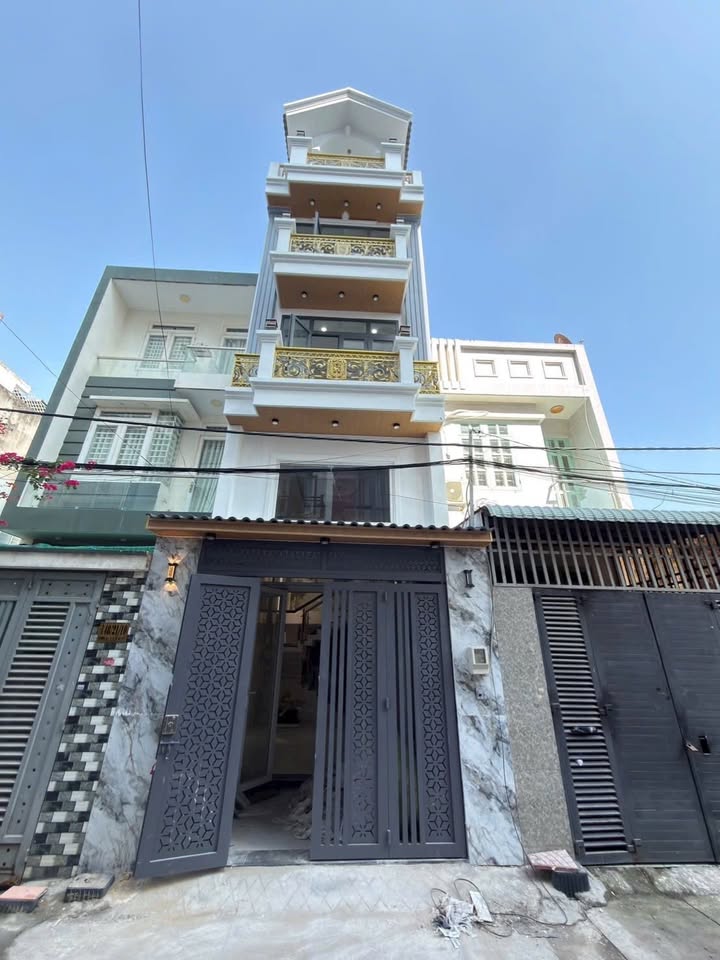 Nhà đẹp Gò Vấp 56m² giá 9.6 tỷ - Thiết kế hiện đại, nội thất VIP