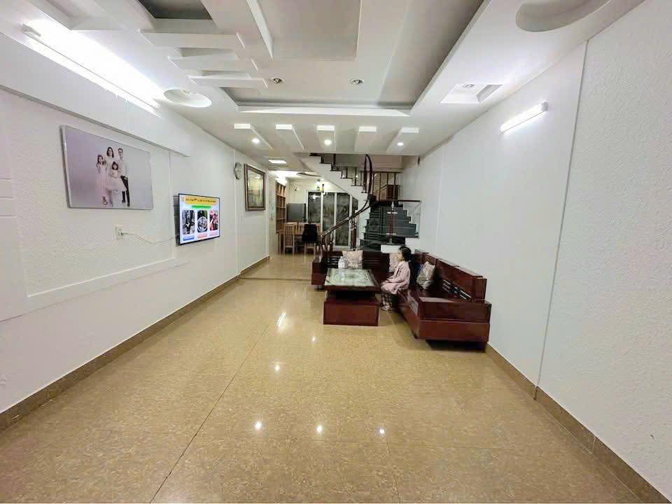 Nhà độc lập 4 tầng tại 562 Nguyễn Văn Linh, Hải Phòng - Giá chỉ 3,9 tỷ, sẵn sàng vào ở!