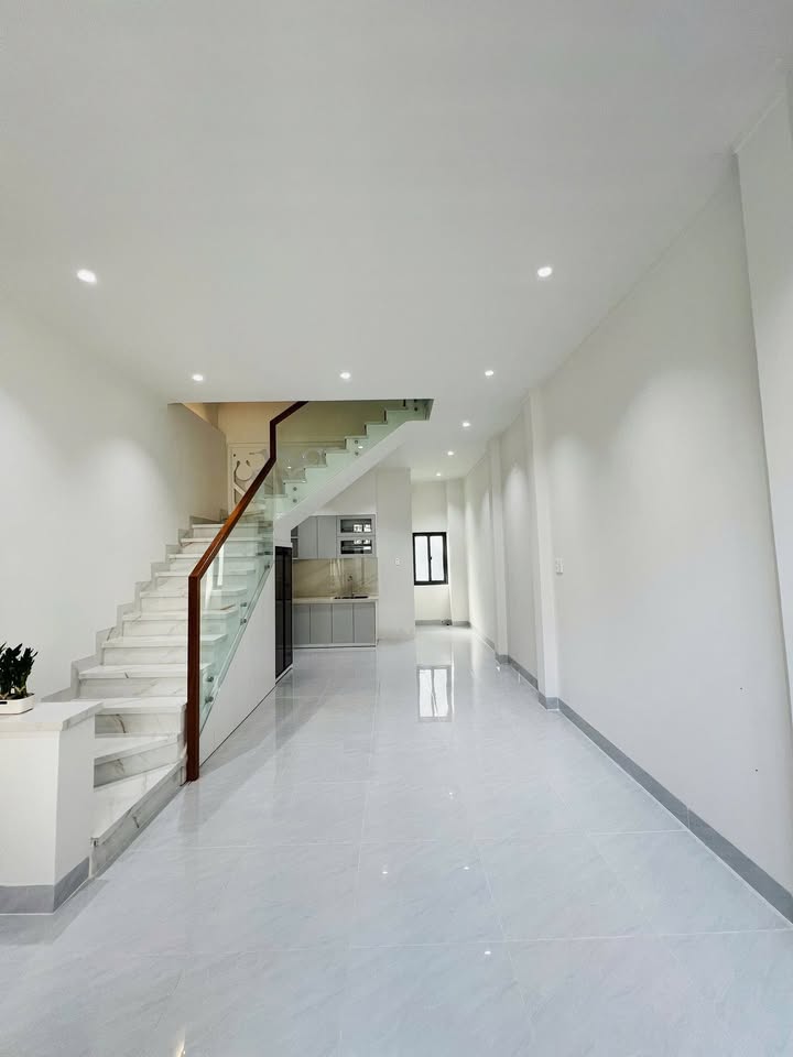 Nhà đẹp 2 tầng hẻm ô tô Hải Đức 55m² giá 4.5 tỷ - Sẵn sàng vào ở!