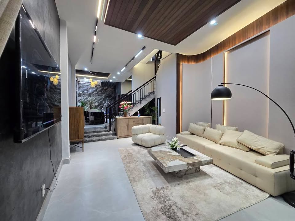 Nhà đẹp Thanh Khê 82m² giá chỉ 5 tỷ - Vị trí đắc địa gần mặt tiền!