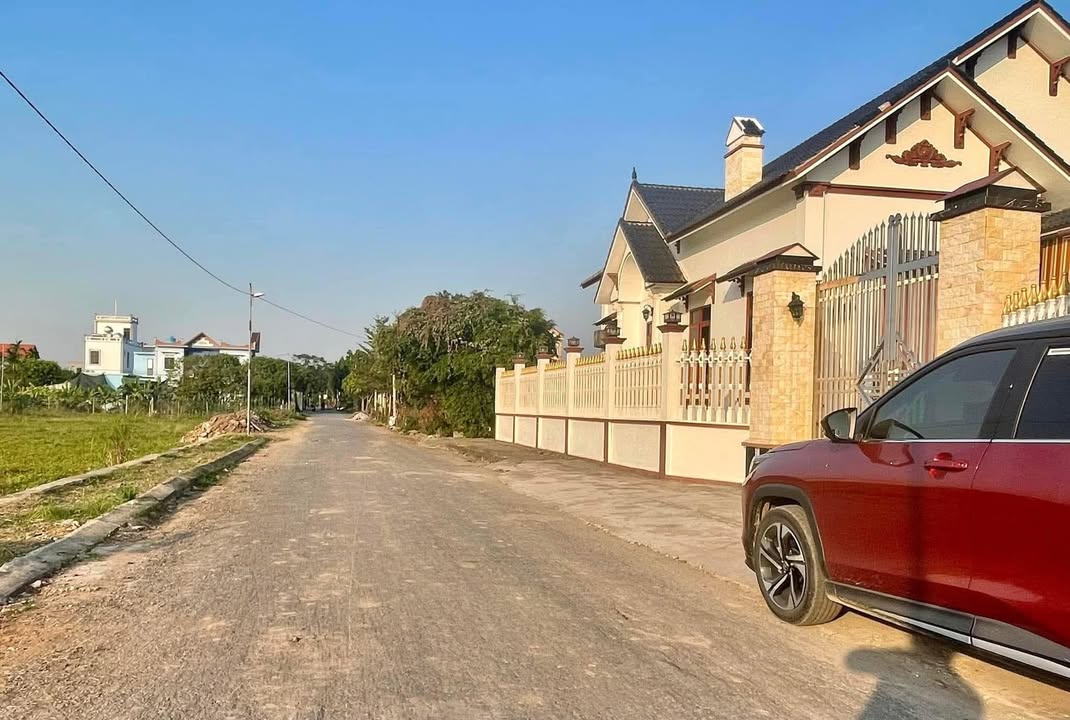 Đất Lô Góc Thanh Tân - Kiến Xương 112m² giá 1.3 tỷ - Vị trí đắc địa gần Uỷ Ban!