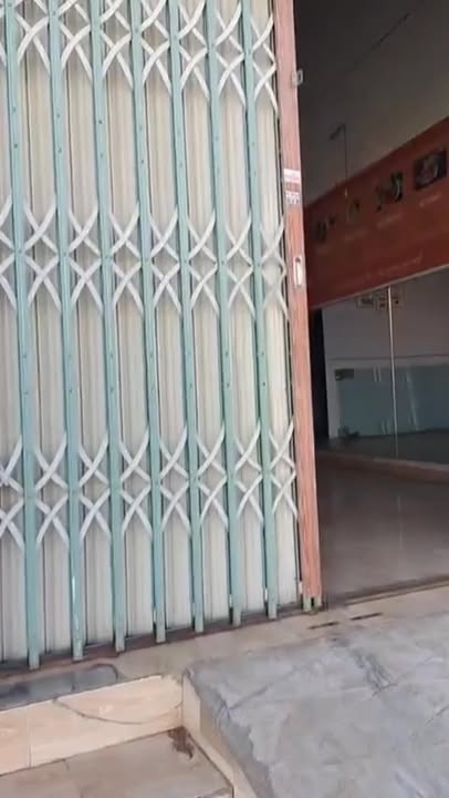 Nhà nguyên căn mặt tiền Lê Đại Hành, Phường Yên Thế, 3 triệu - Gần chợ Yên Thế, thích hợp kinh doanh!