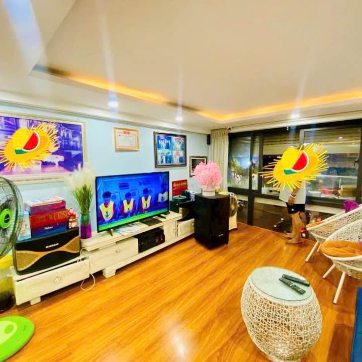 Nhà 5 tầng mặt tiền Nguyễn Thị Minh Khai 75m² giá nhỉnh 16 tỷ - Vị trí đắc địa cho kinh doanh!