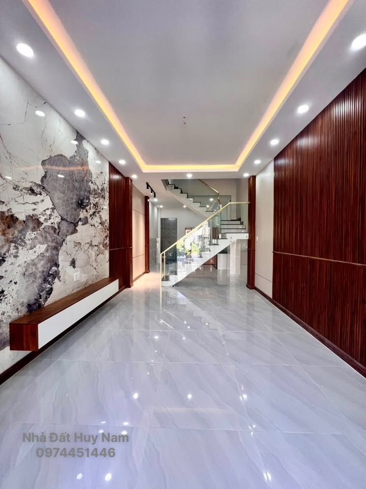 Nhà 3PN tại Vĩnh Lộc, Quận Bình Tân, 60m² giá 2.5 tỷ - Hẻm 5m thông xe hơi!