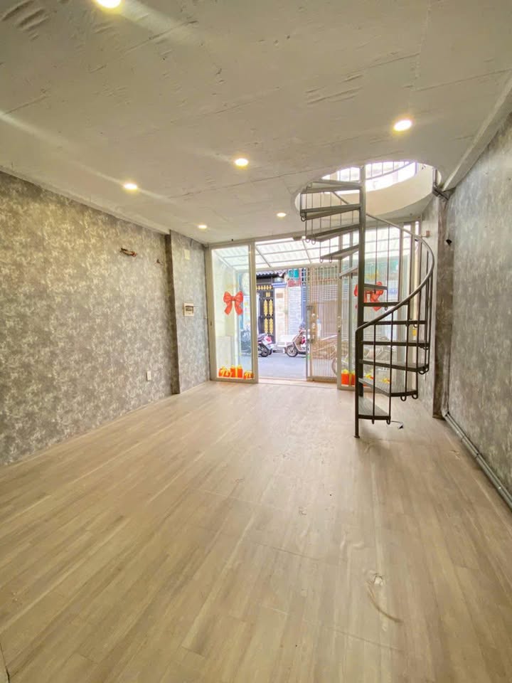 Nhà cho thuê tại Huỳnh Thiện Lộc, Tân Phú 32m² giá 7.5 triệu - Vừa ở vừa kinh doanh!