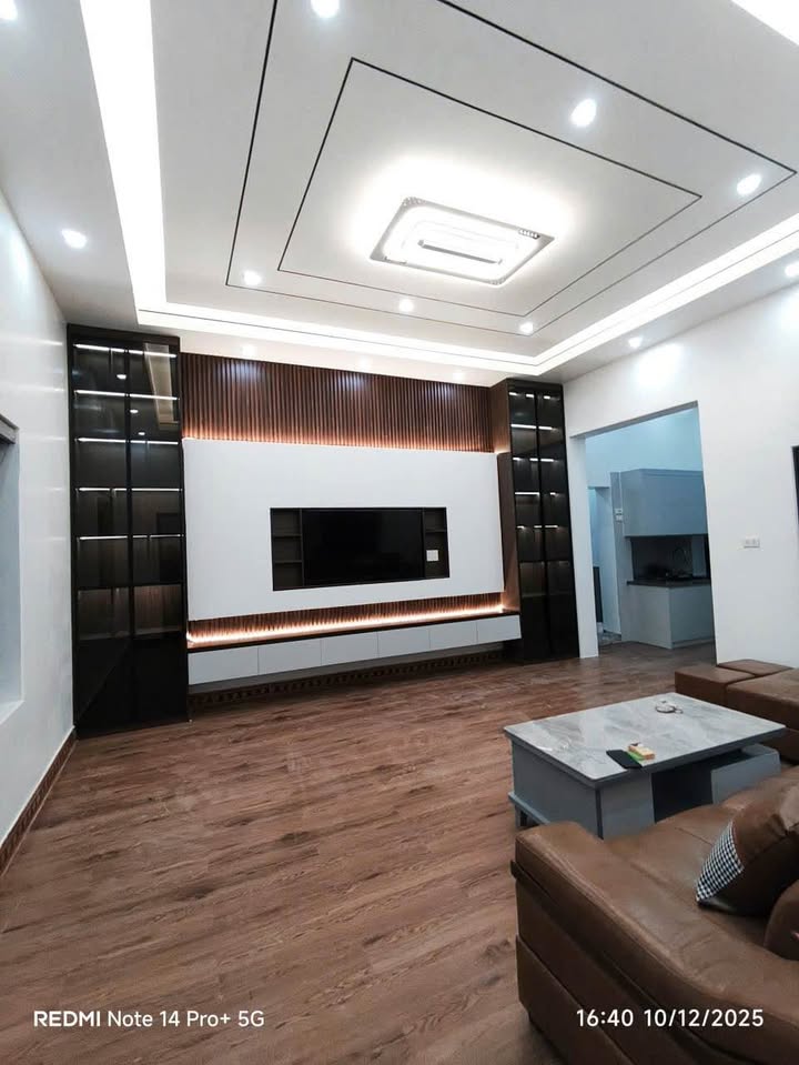 Nhà 2 tầng phường Điện Biên 70m² giá 2.2 tỷ - Đẹp như vila, sẵn sàng ở ngay!