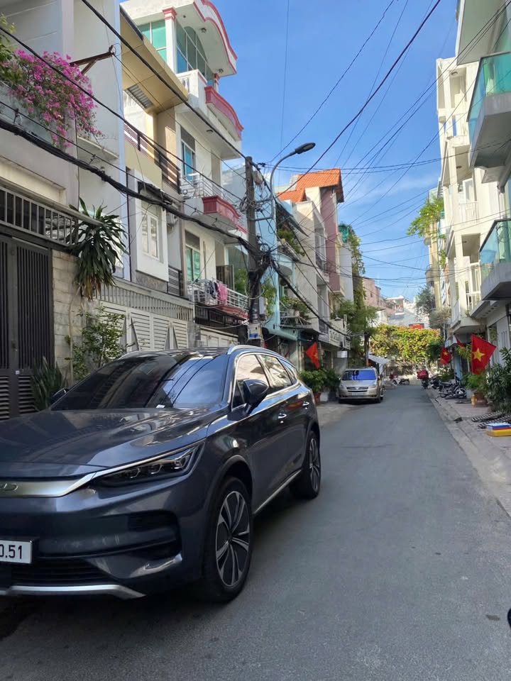 Nhà 5 tầng Nguyễn Văn Trỗi, Phú Nhuận 80m² giá 24 tỷ - Kinh doanh thuận lợi!