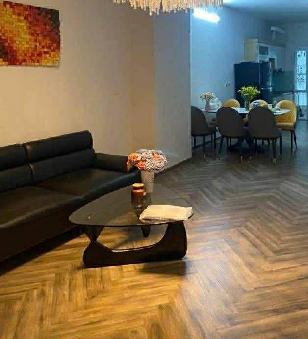 Căn hộ Hòa Bình 6, Hai Bà Trưng 100m² giá 8 tỷ - Không gian rộng thoáng, chính chủ bán!